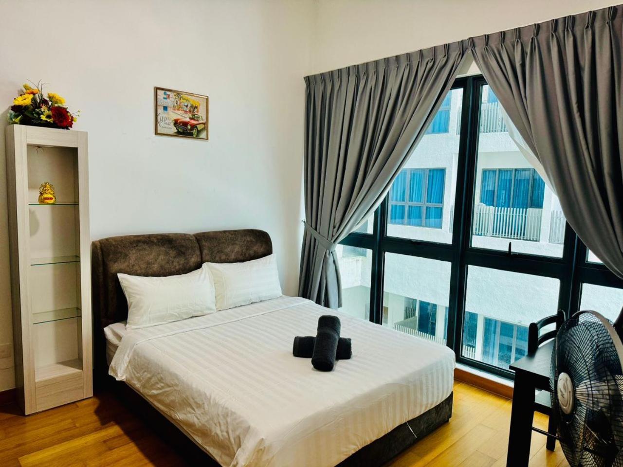 The Luxe Colony Klcc Apartment Kuala Lumpur Exterior photo