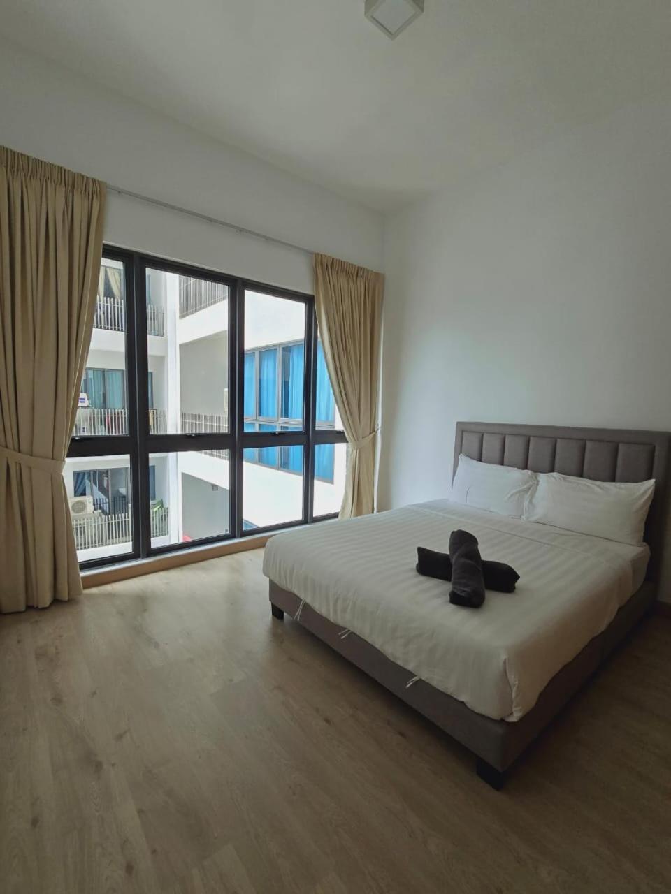 The Luxe Colony Klcc Apartment Kuala Lumpur Exterior photo