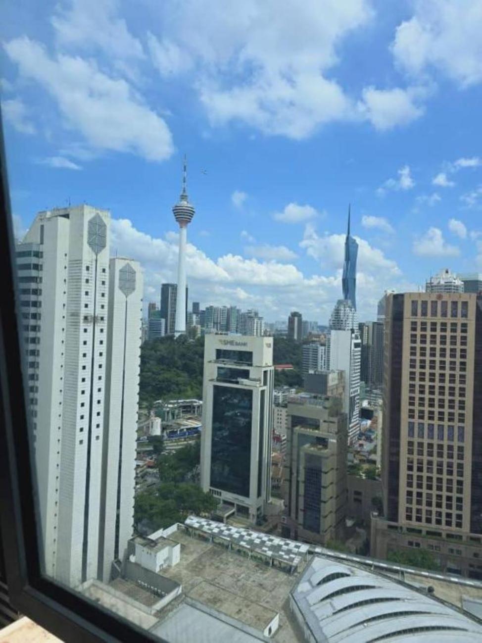 The Luxe Colony Klcc Apartment Kuala Lumpur Exterior photo